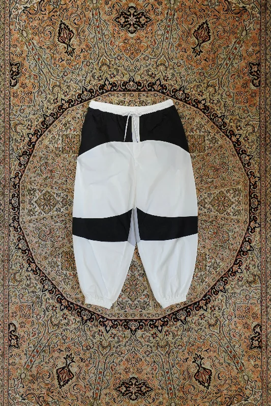 SOLARIS&Co. WIND PANTS (WHITE) Chic Capri Pants
