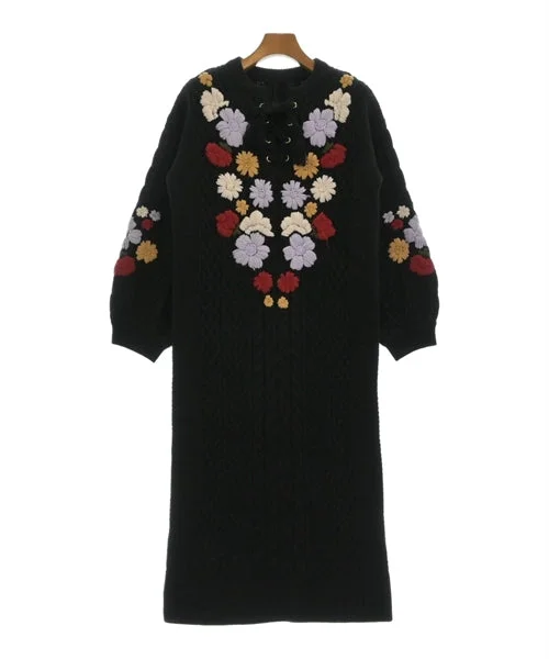 GRACE CONTINENTAL Dresses