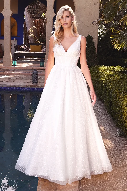 Cinderella Divine's CB077W: A Bridal Gown that Embodies Enchantment