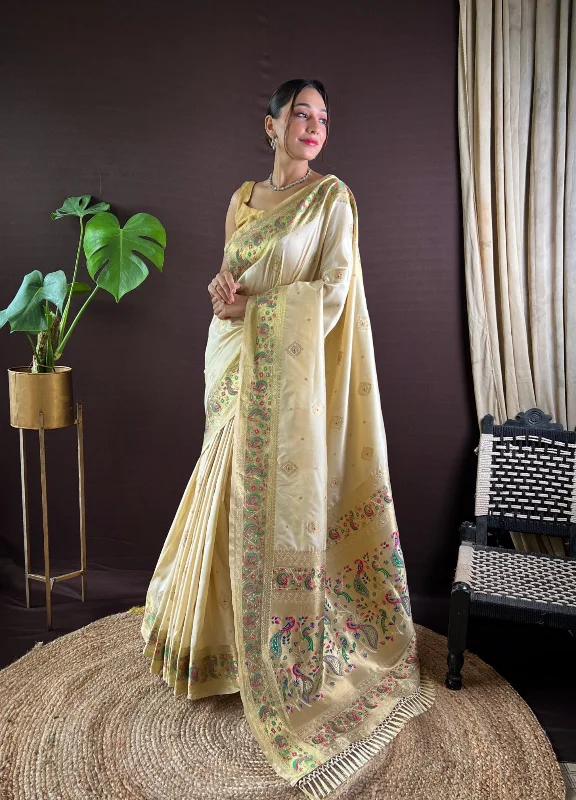 Women Party Wear Jari Weaving Paithani Silk Saree With Un Stitched Blouse Drape Neck Blouse Women Party Wear Jari Weaving Paithani Silk Saree With Un Stitched Blouse Drape Neck Blouse