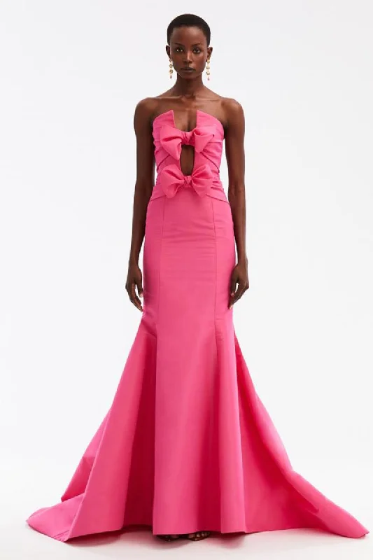 Glam Aura Strapless Maxi Dress Fashionable High-Waist Maxi Dress