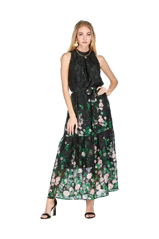 PLEATED MAXI DRESS Elegant Maxi Dress with Slit