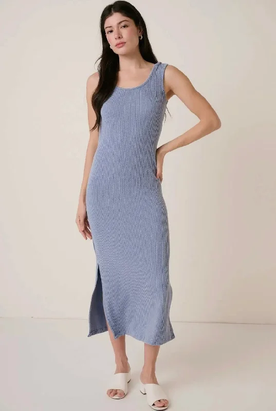 Urban Maxi Dress Fashionable Maxi Dress with Fringe