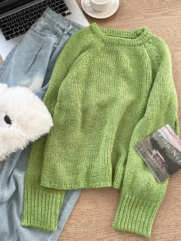 soft casual round neck long sleeve outer sweater green sweater     S4753 Turtle Neck Boat Neck Asymmetrical Neck