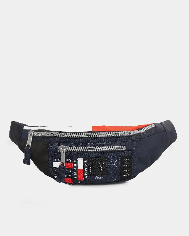 Tommy Jeans Heritage Bum Bag Corporate Fashionable Mom Jeans