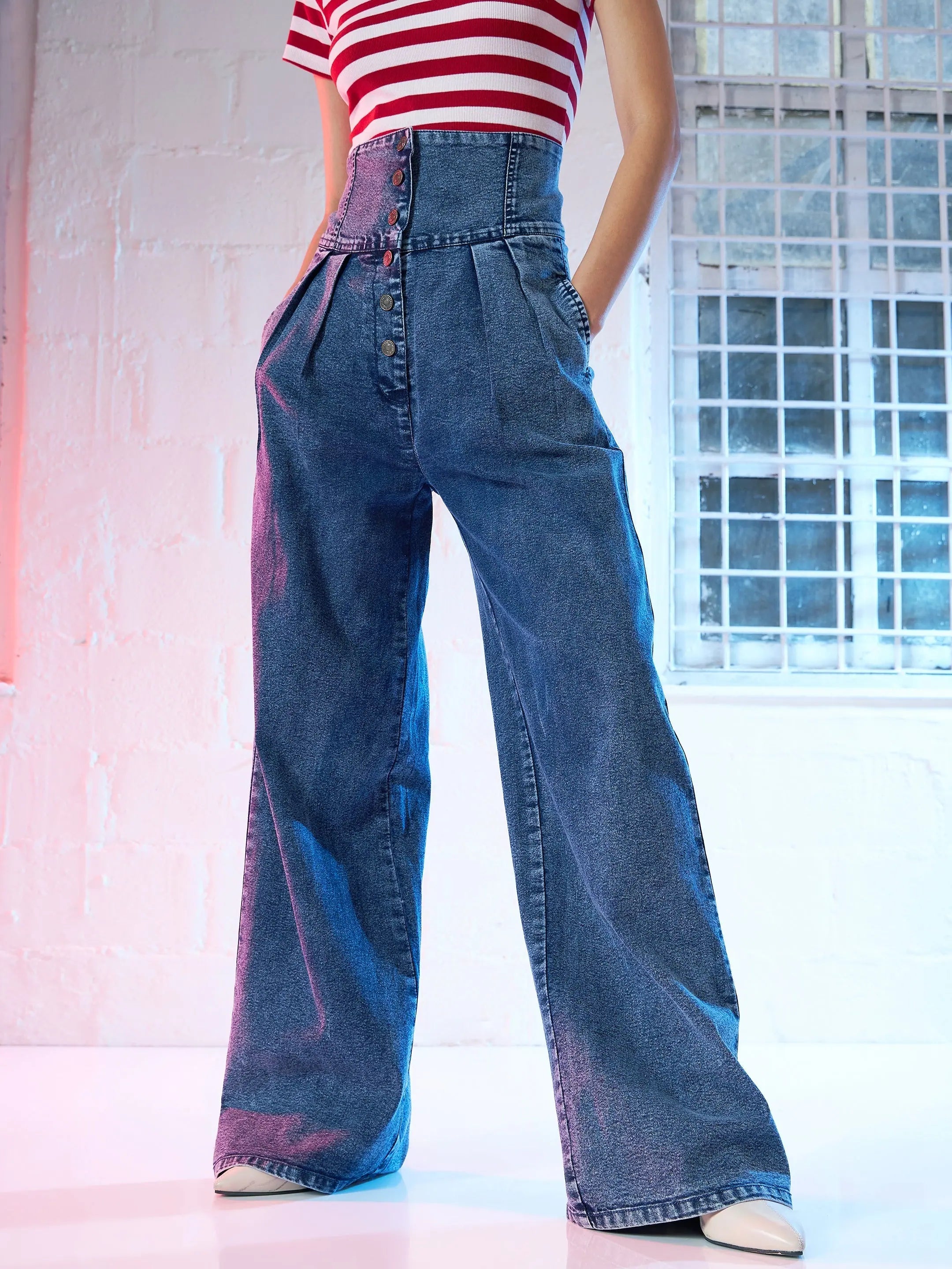 Women Blue High Waisted Staright Fit Jeans Fashionable Raw Hem Bootcut Jeans